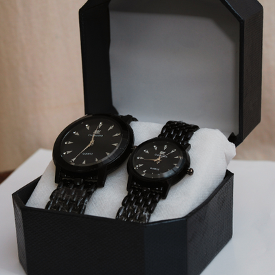 Latest Stylish His & Her Couple Wrist Watch