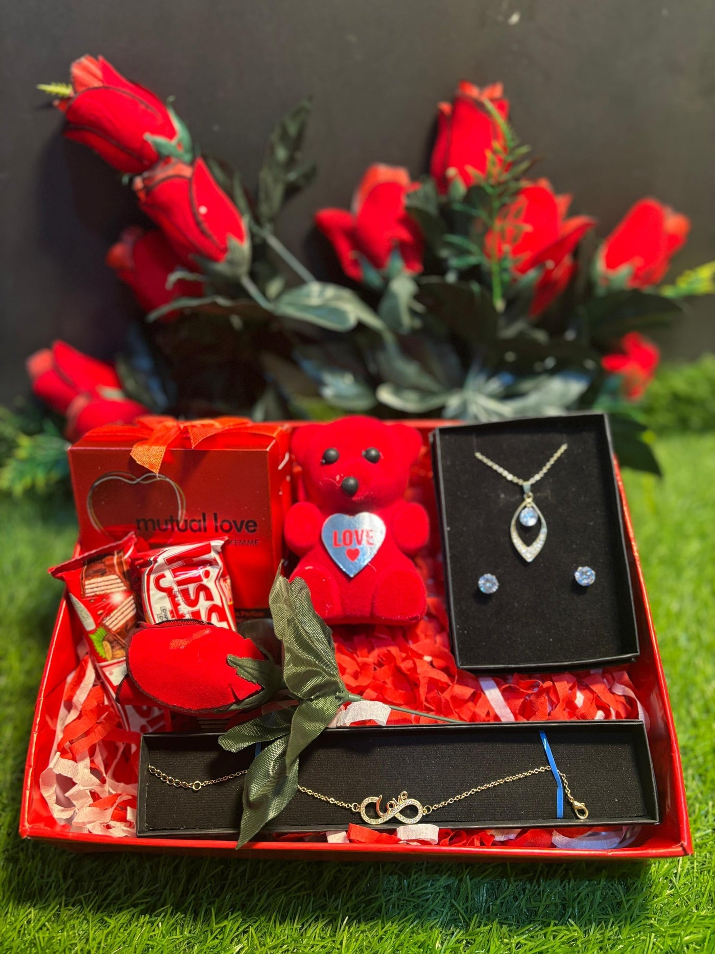 Valentine's Exclusive Gift Box